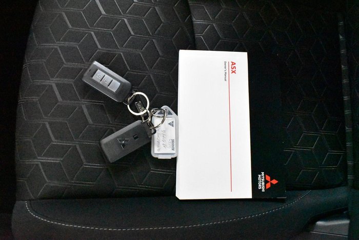 2024 Mitsubishi ASX ES