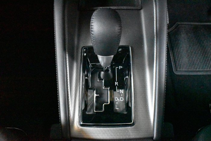 2024 Mitsubishi ASX ES