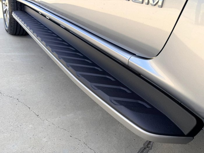 2024 Ford Everest Platinum