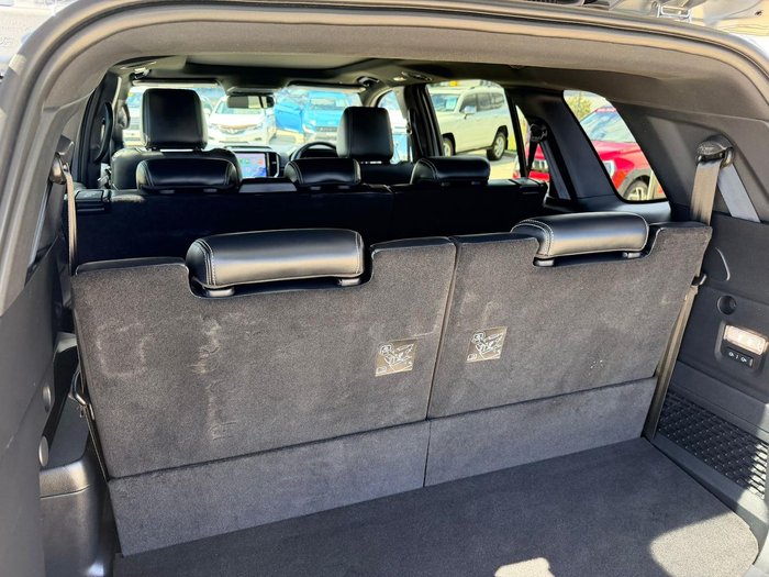 2024 Ford Everest Platinum