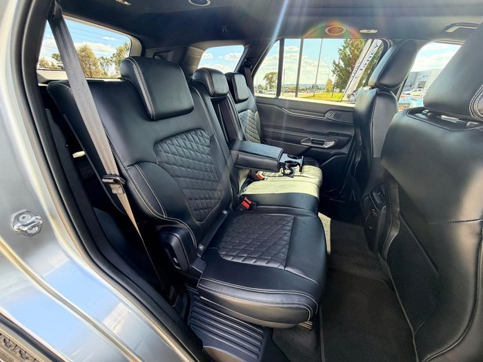 2024 Ford Everest Platinum