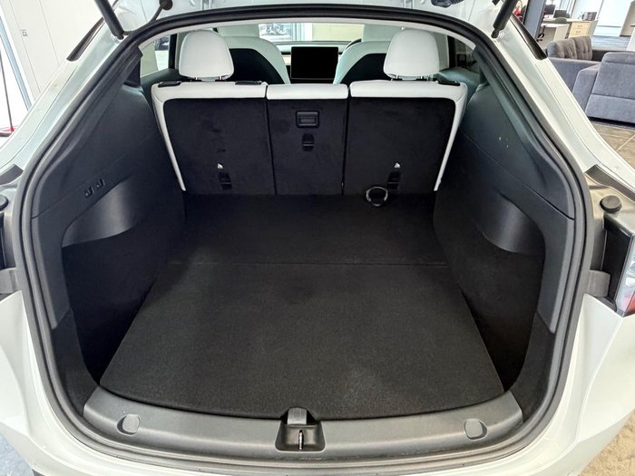 2022 Tesla Model Y Rear-Wheel Drive