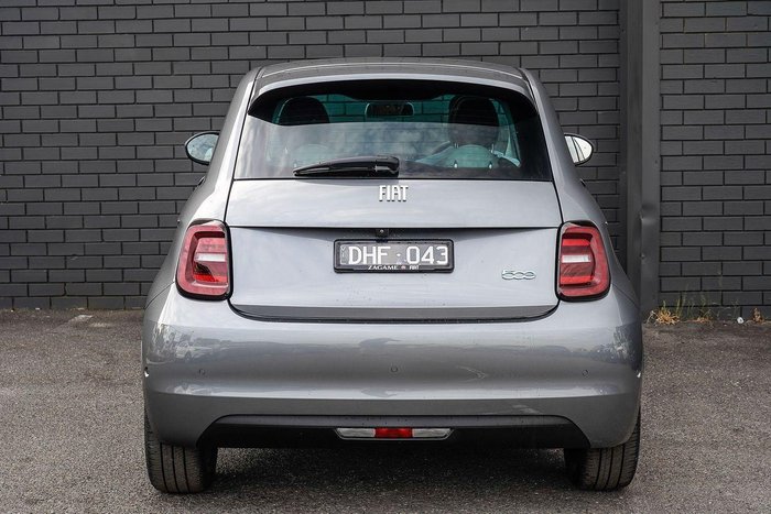 2023 Fiat 500e La Prima