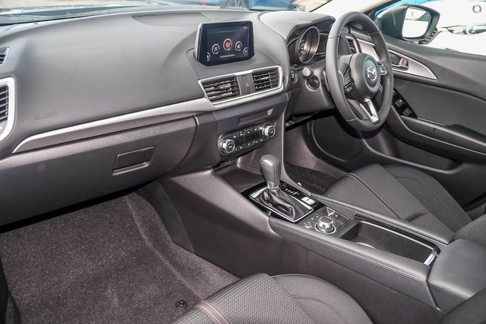 2018 Mazda 3 Maxx Sport