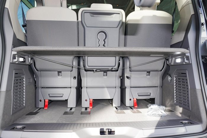 2025 Volkswagen Multivan TDI360 Life