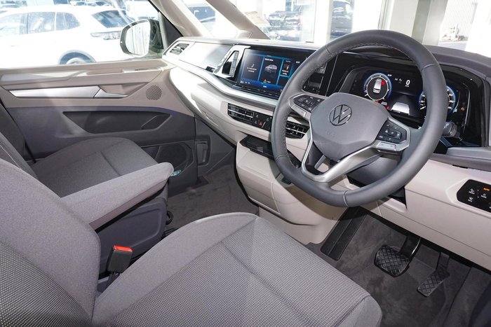 2025 Volkswagen Multivan TDI360 Life