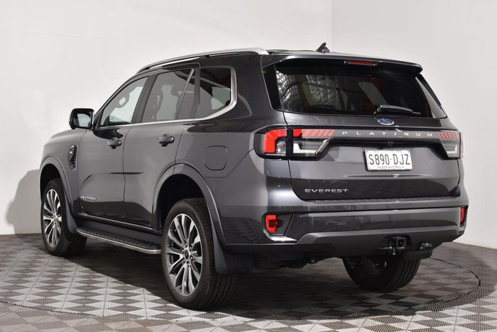 2025 Ford Everest Platinum