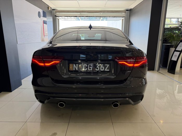 2022 Jaguar XE P300 R-Dynamic HSE