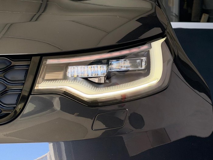 2021 Land Rover Discovery P360 R-Dynamic SE