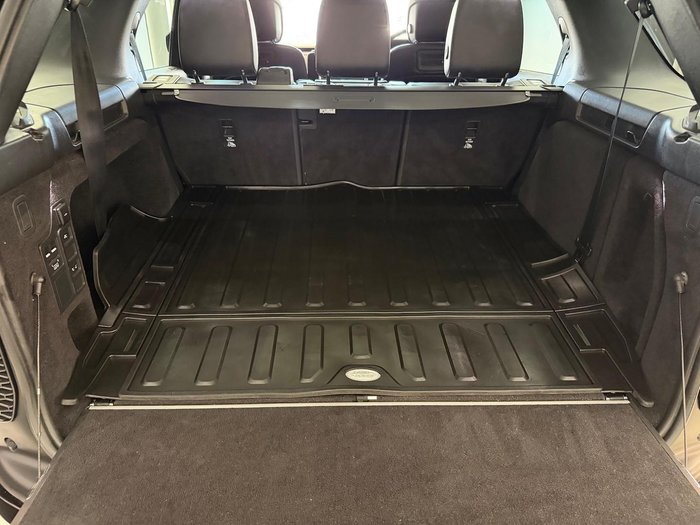 2021 Land Rover Discovery P360 R-Dynamic SE