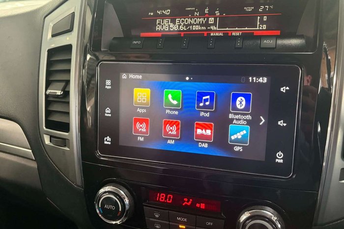 2015 Mitsubishi Pajero GLS