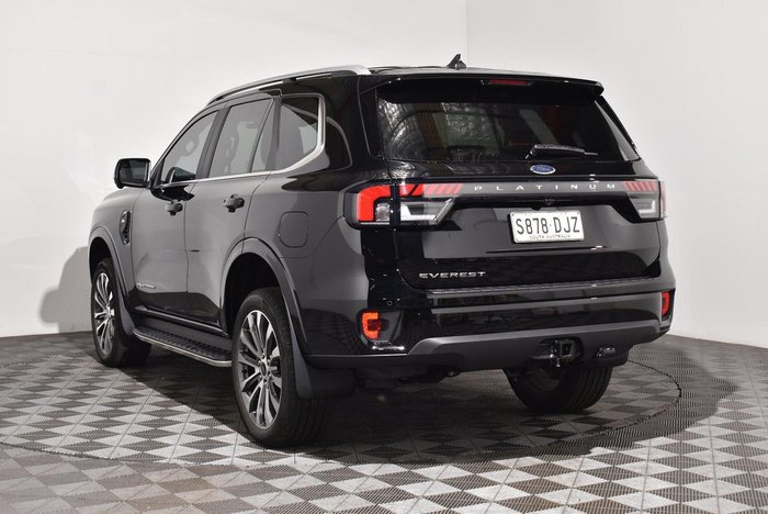 2025 Ford Everest Platinum