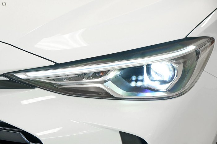 2025 MG ZS Essence ZS32 MY25 Dover White