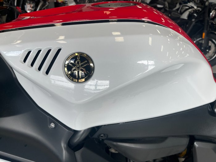 2022 Yamaha YZF-R7LAWGP 60TH ANNIV RED/WHITE