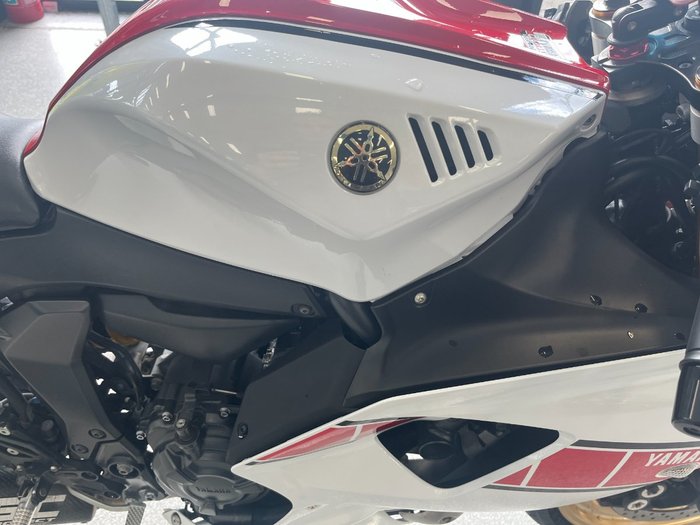 2022 Yamaha YZF-R7LAWGP 60TH ANNIV RED/WHITE