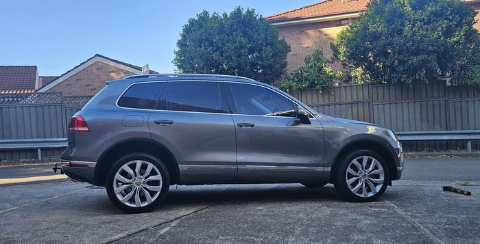 2016 Volkswagen Touareg V6 TDI 7P MY16 Four Wheel Drive Canyon Grey