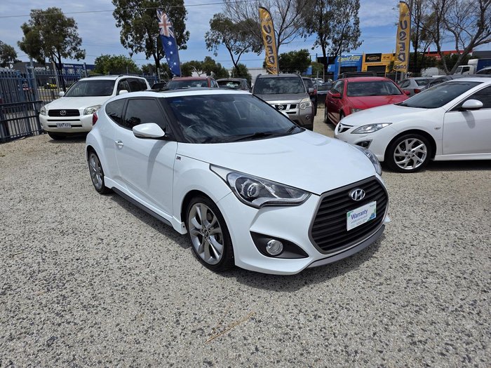 2017 Hyundai Veloster SR Turbo FS5 Series II White Crystal