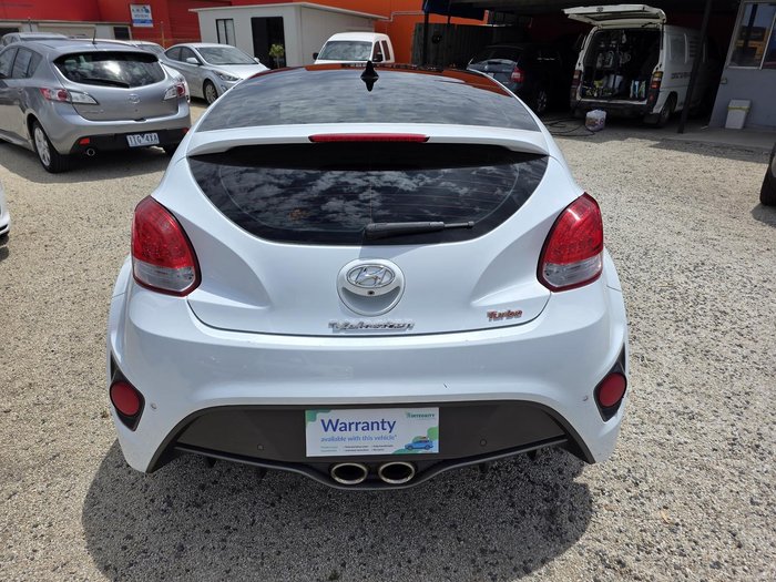 2017 Hyundai Veloster SR Turbo FS5 Series II White Crystal
