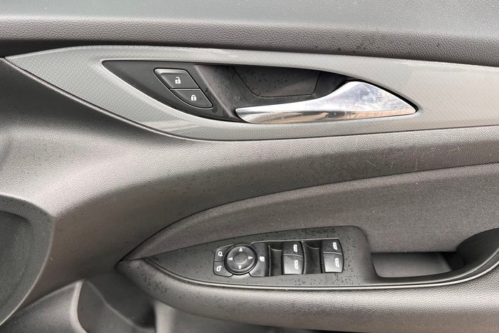 2019 Holden Commodore LT