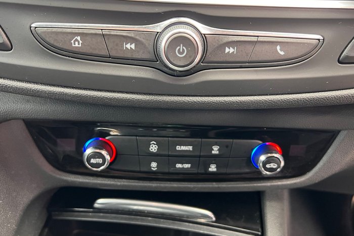 2019 Holden Commodore LT