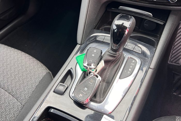 2019 Holden Commodore LT