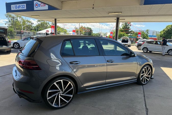 2018 VOLKSWAGEN GOLF R