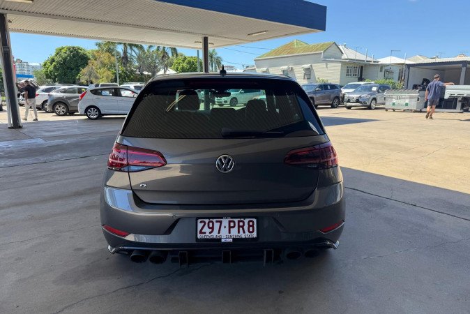 2018 VOLKSWAGEN GOLF R