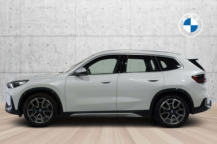 2024 BMW iX1 xDrive30 xLine