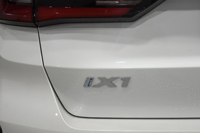 2024 BMW iX1 xDrive30 xLine