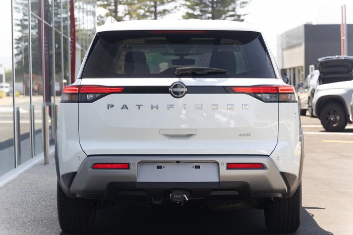 2023 Nissan Pathfinder Ti-L