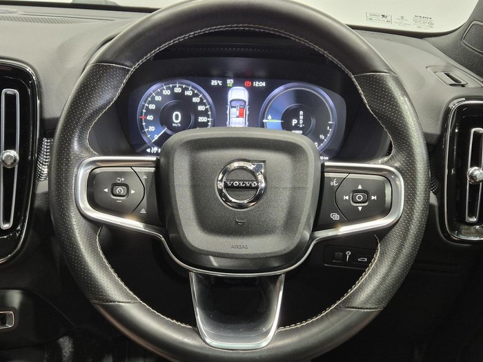 2020 Volvo XC40 Recharge Plug-In Hybrid MY21 Fusion Red