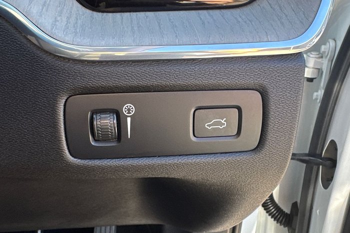 2020 Volvo XC60 T5 Inscription