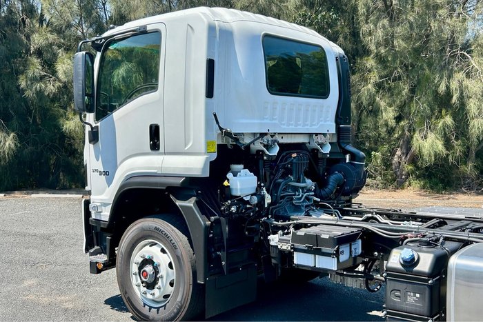 2025 Isuzu F Series FVD 170-300 AT R70