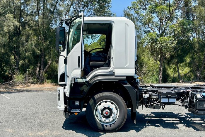 2025 Isuzu F Series FVD 170-300 AT R70