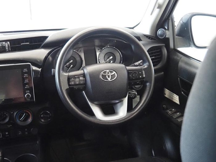 2020 Toyota Hilux SR