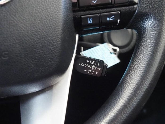 2020 Toyota Hilux SR