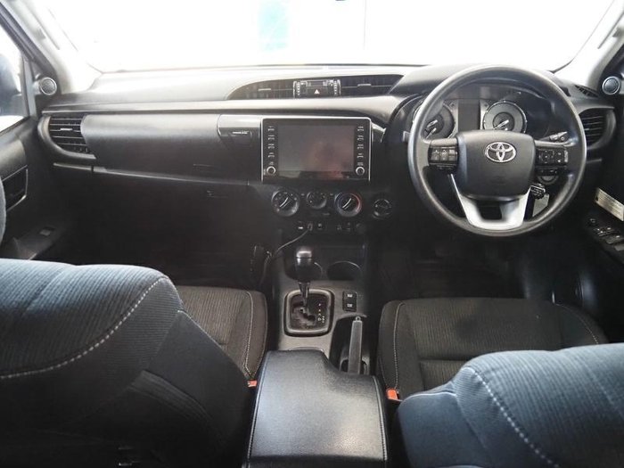 2020 Toyota Hilux SR