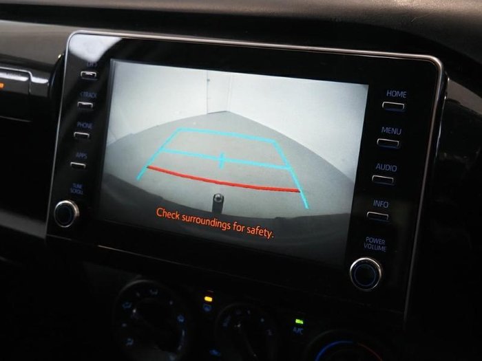 2020 Toyota Hilux SR