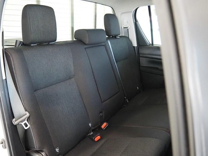 2020 Toyota Hilux SR