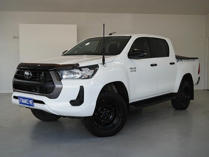 2020 Toyota Hilux SR