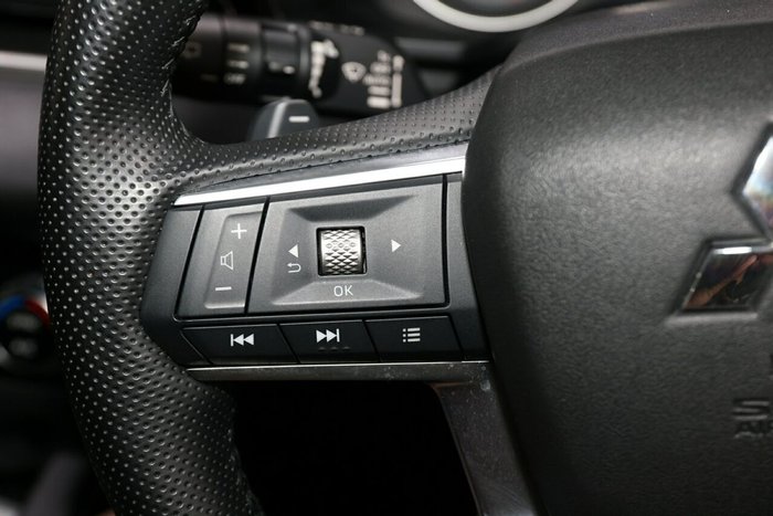 2024 Mitsubishi Outlander LS