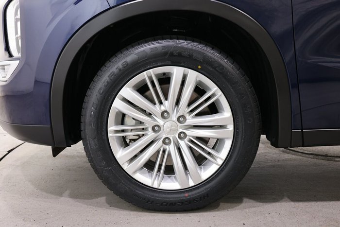 2024 Mitsubishi Outlander LS