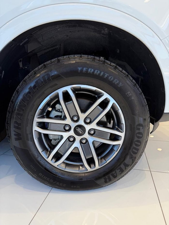 2025 Ford Everest Trend