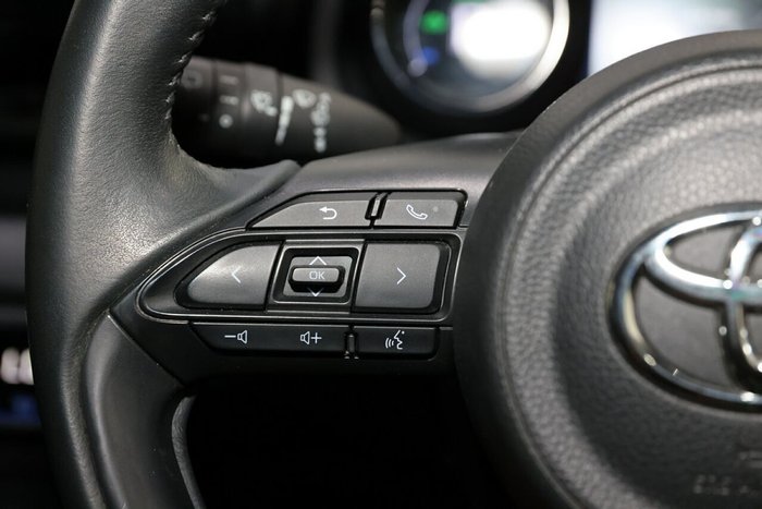 2020 Toyota Yaris ZR Hybrid