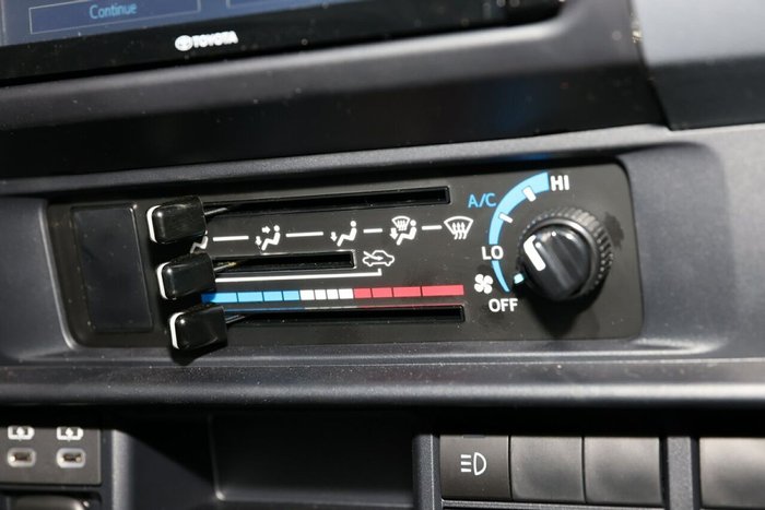 2025 Toyota Landcruiser GXL