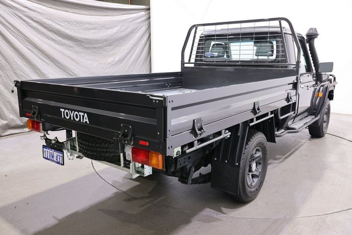 2025 Toyota Landcruiser GXL