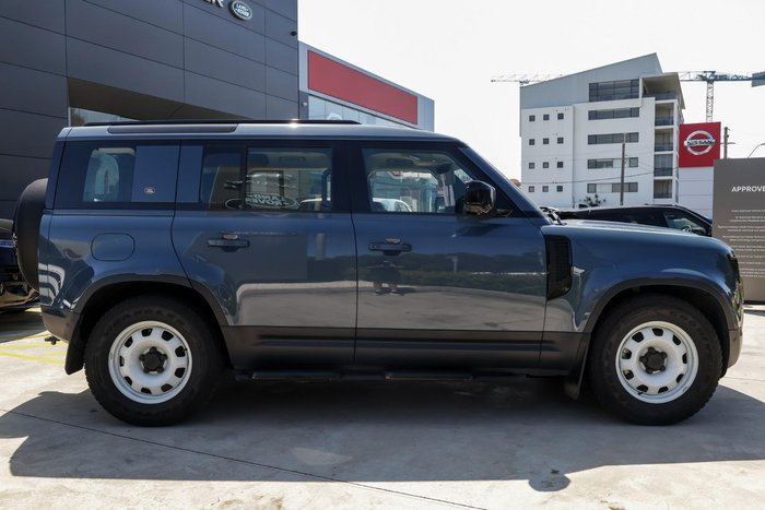 2023 Land Rover Defender 110 P300