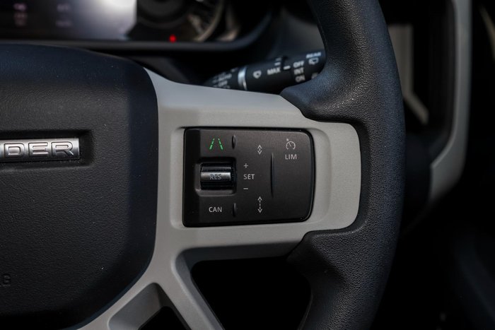 2023 Land Rover Defender 110 P300