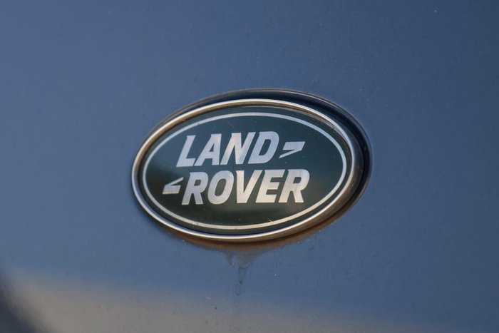 2023 Land Rover Defender 110 P300