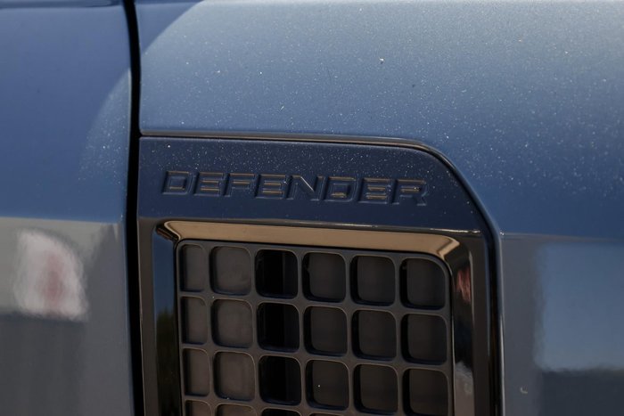 2023 Land Rover Defender 110 P300